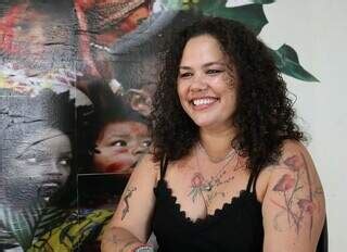 Nina traz discussão sobre ancestralidade e caminhos da literatura.